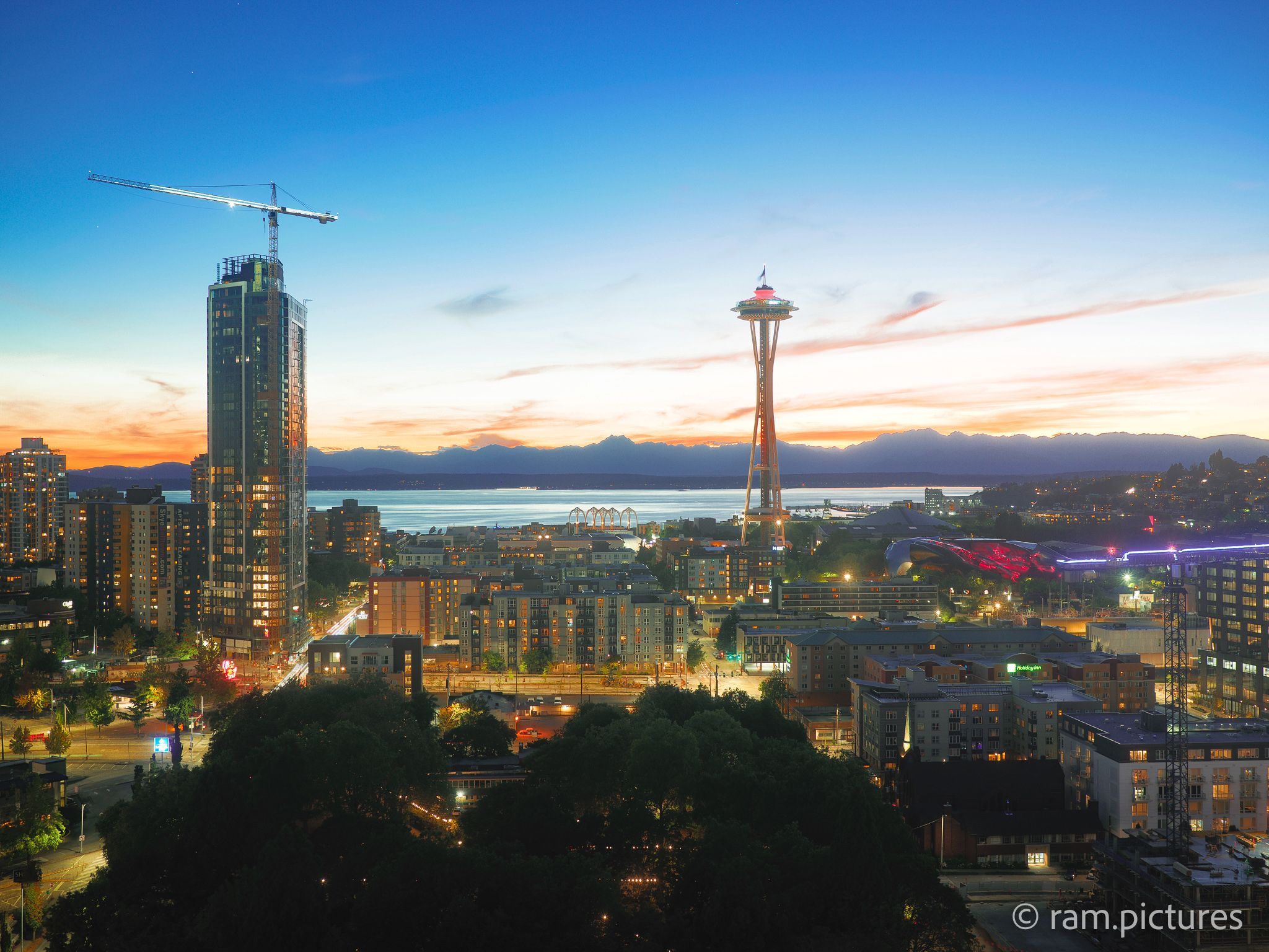 Seattle skyline at dusk, South Lake Union